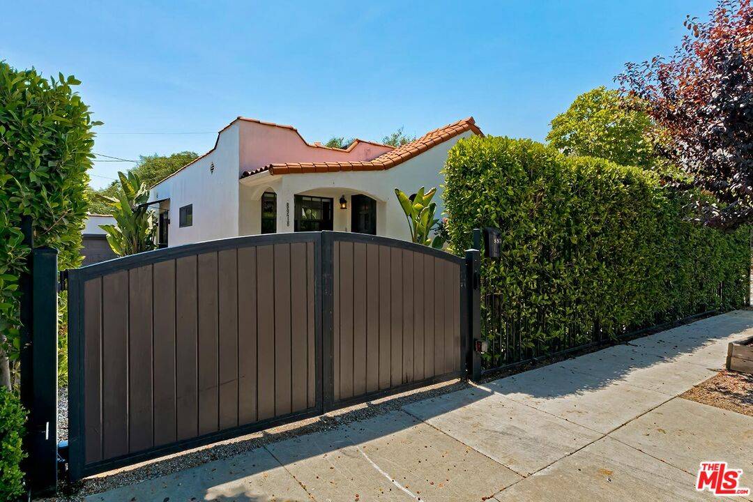 8978  Norma Pl 2BR Sunset Strip La