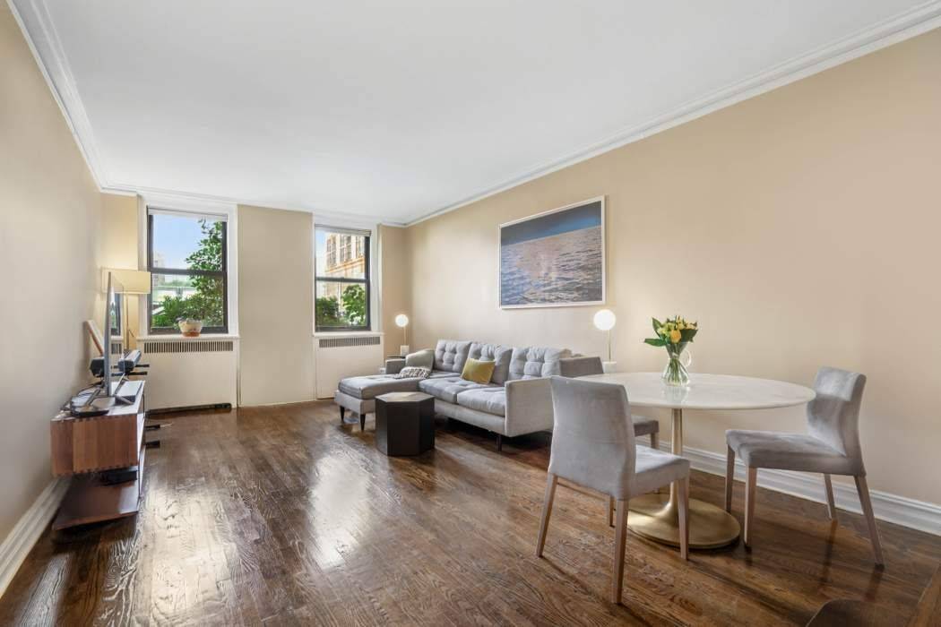 Located on one of Hudson Heights best blocks, this two bedroom, one bath home blends generous living space with Art Deco charm.