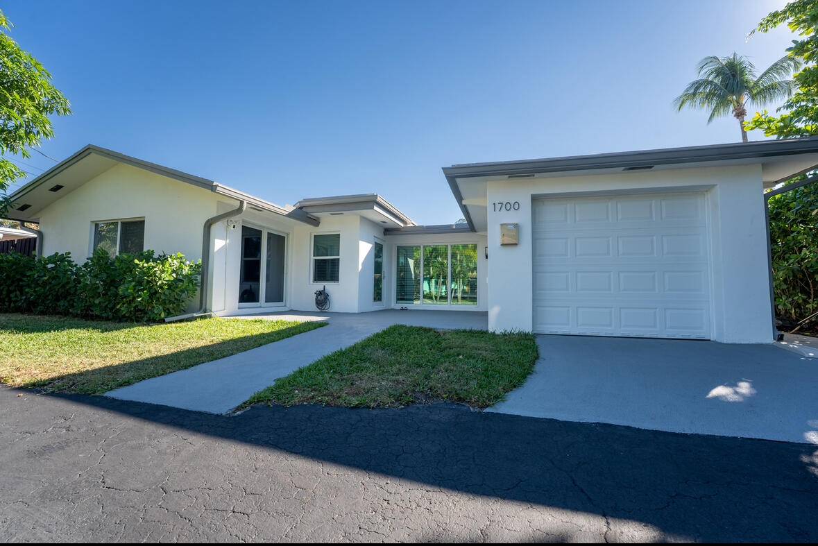 Priced to sell quickly as the owners have already found their next home.