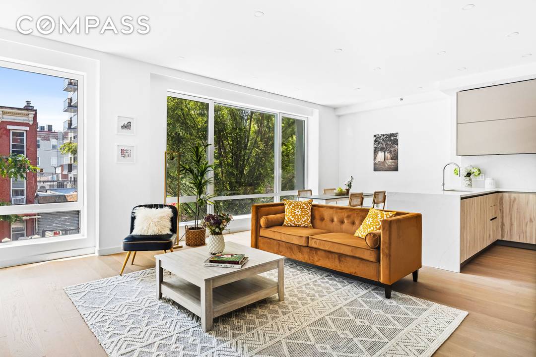 Spacious like a house, all on one level.