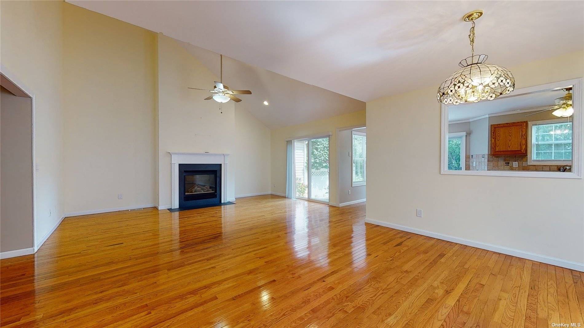 Saddle Lakes is a beautiful, over 55 condo community located in Riverhead, NY, boasting an indoor and outdoor pool, movie theater, gym, salon and a range of informal clubs.