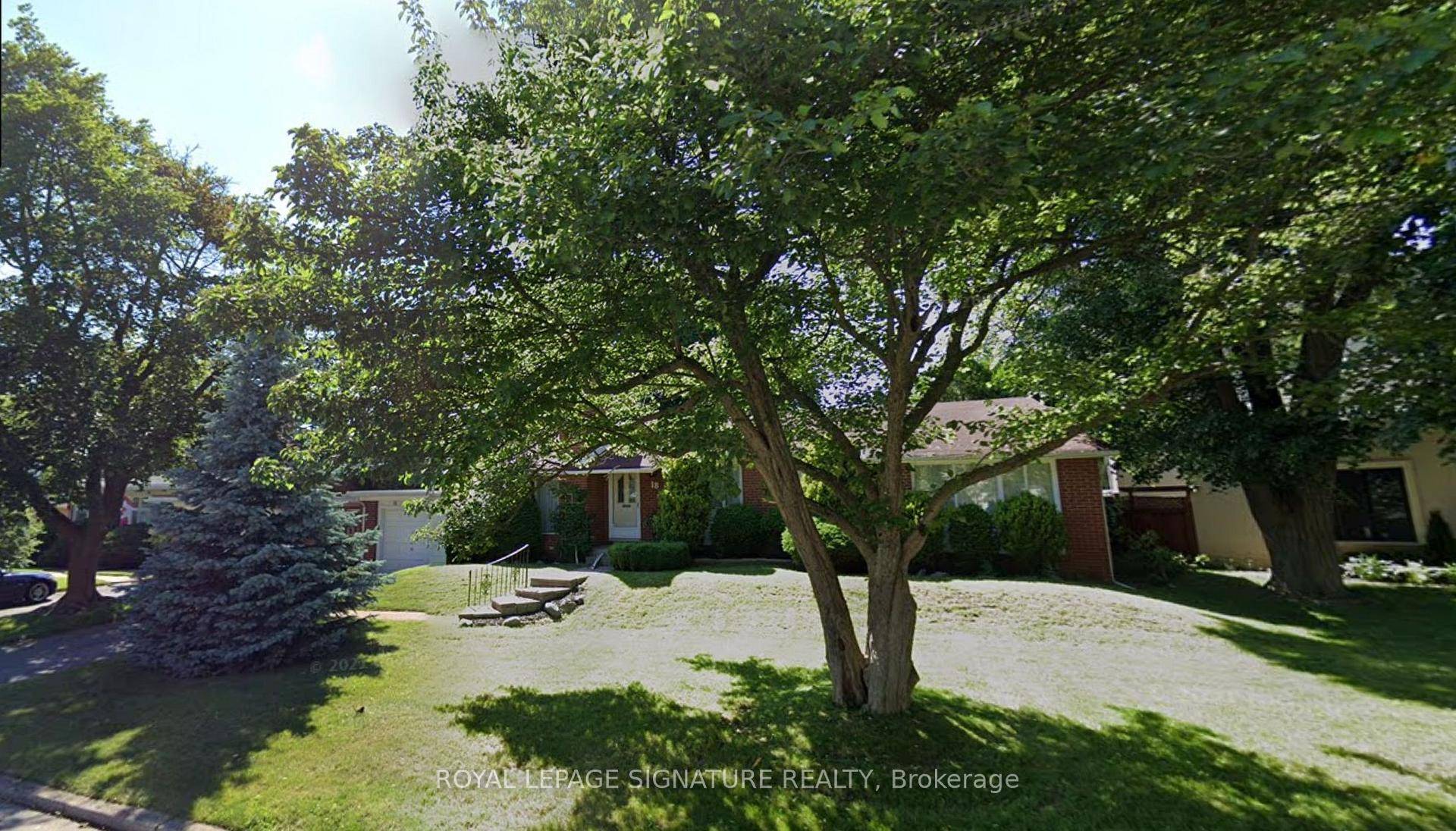 Prime Banbury Location On Quiet, Sought After Street !
