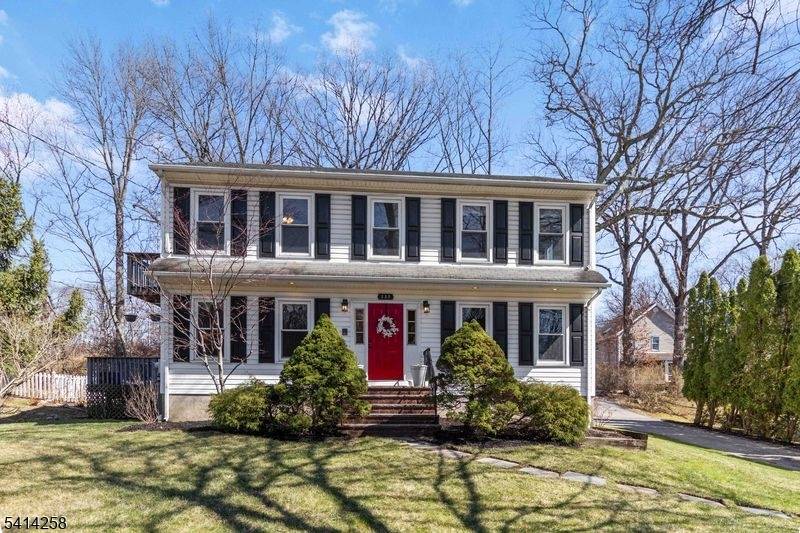 WOW ! Do not miss this opportunity to own this set back, 4 bed, 2.