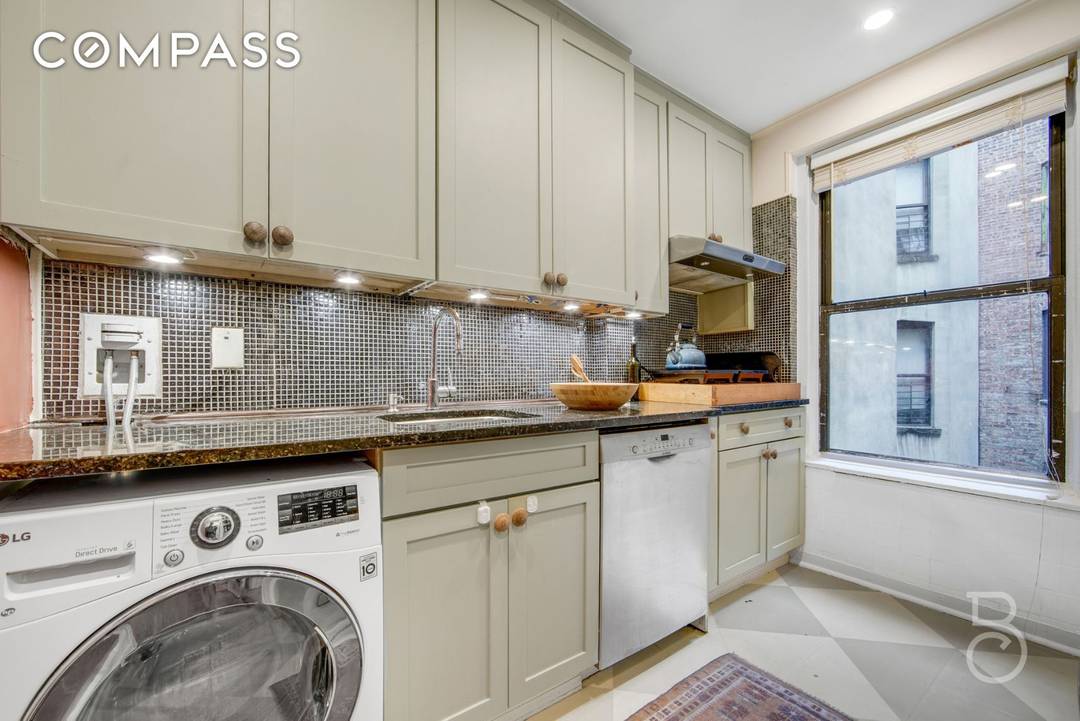 Welcome Home to Classic Harlem Charm !