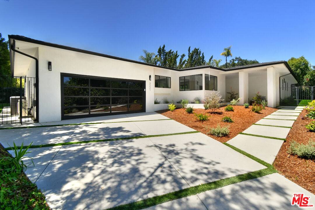 3221   Elvido Dr 4BR Brentwood La