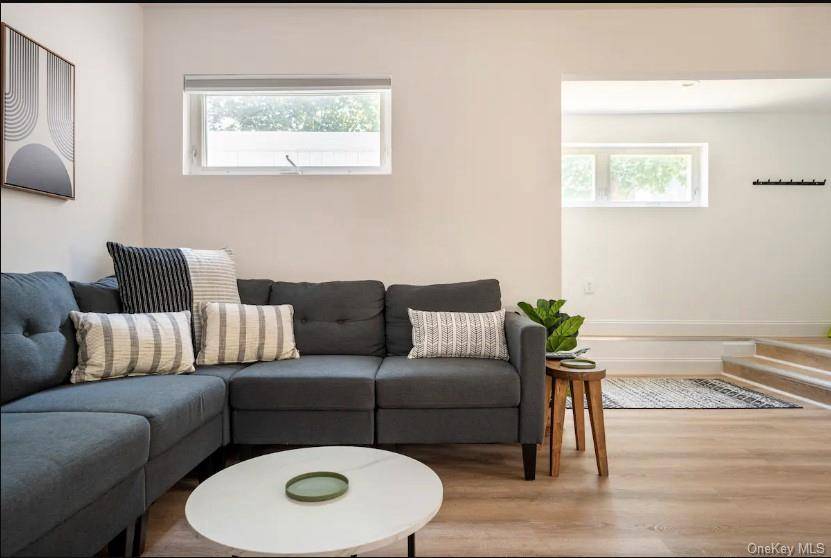 Rockaway Beach Hot Tub House Furnished or Unfurnished !