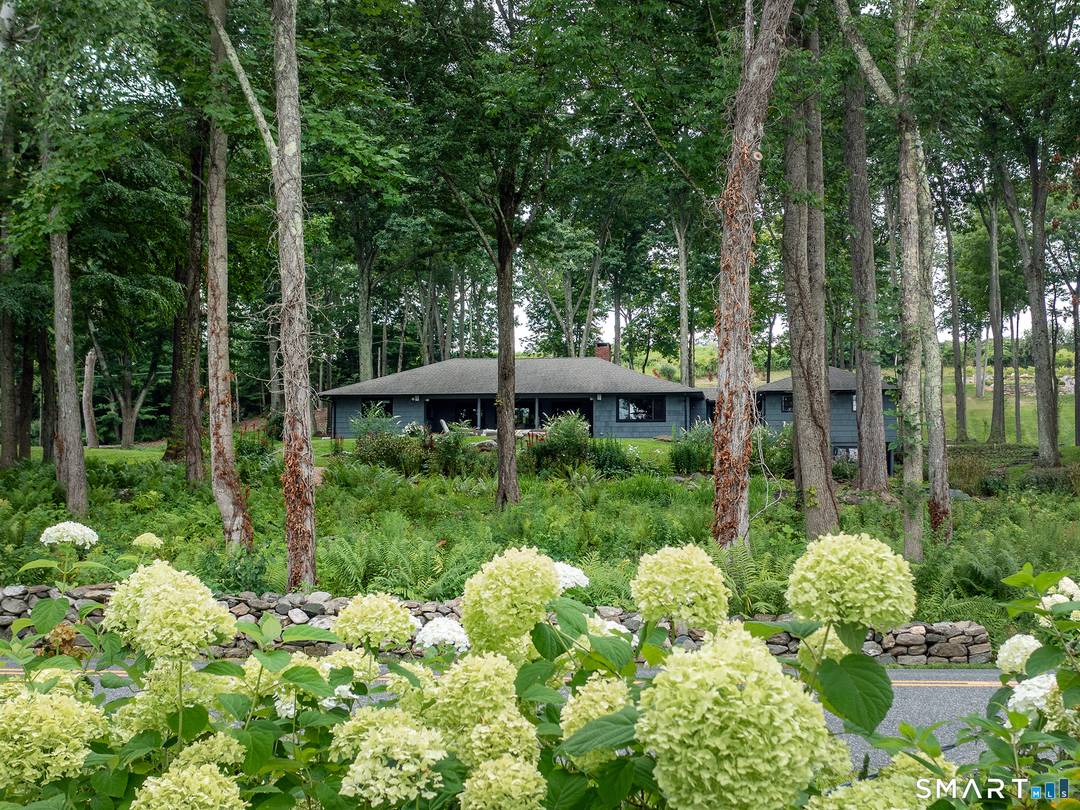 Available 9 10 26 5 31 27 at 8, 500 per month.