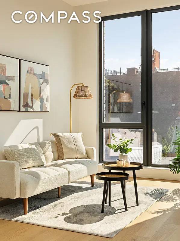 A Boutique Sky Retreat in Greenwood Heights Penthouse W is the crown jewel of this intimate eight residence condominium a 3 bedroom, 2 bath duplex with soaring 10 10 ceilings, ...