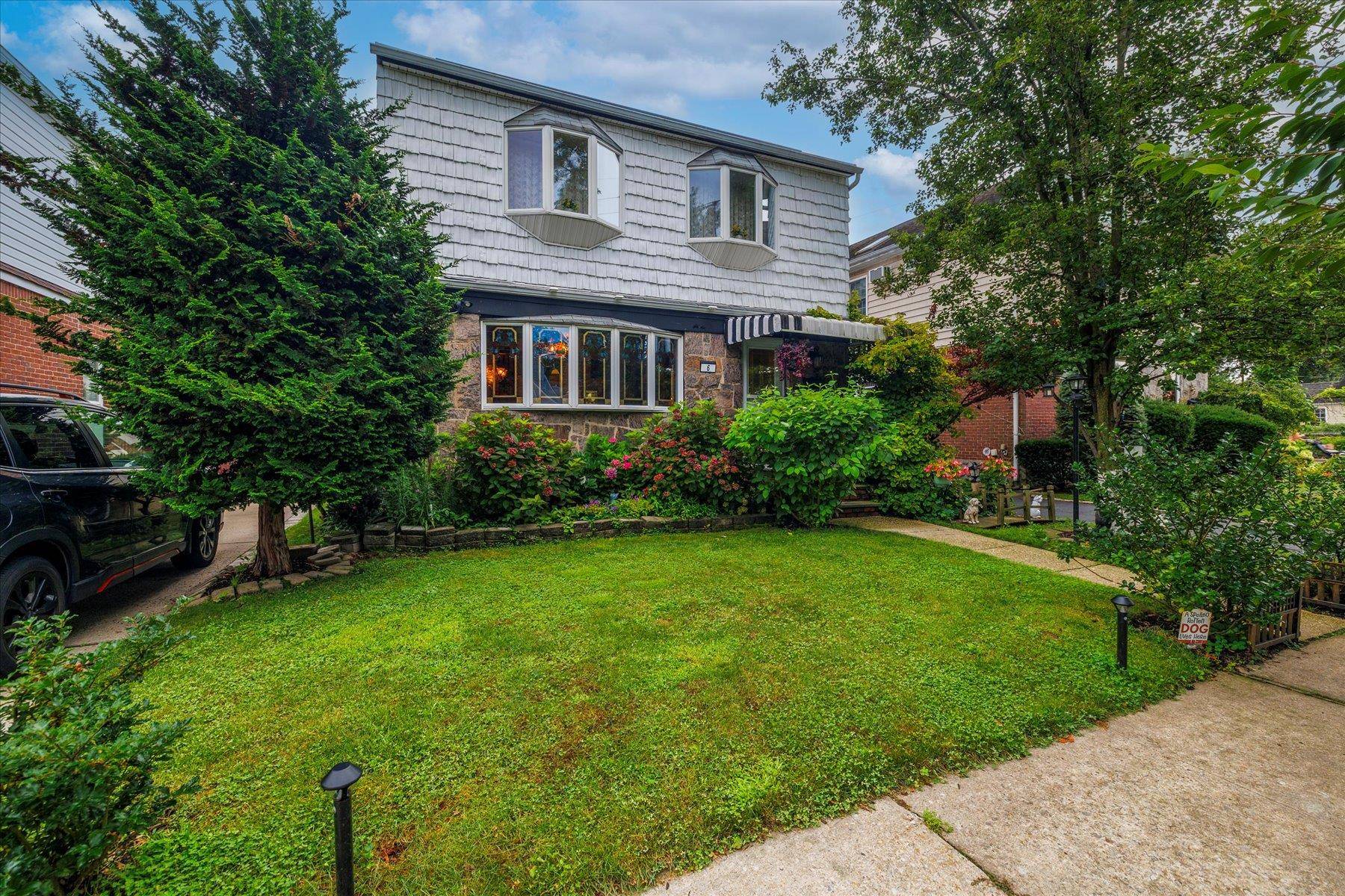 Step into a rare opportunity to own a truly special home in the heart of Stewart Manor a charming and spacious residence that has been lovingly maintained by the same ...