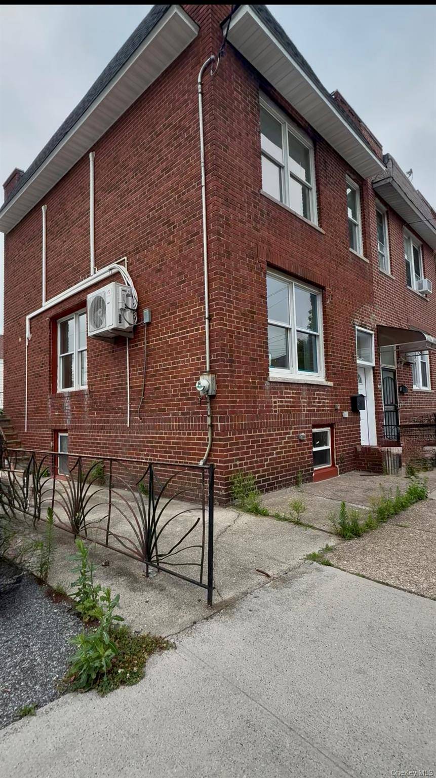 Welcome to a versatile single family home located in the heart of Canarsie, Brooklyn.