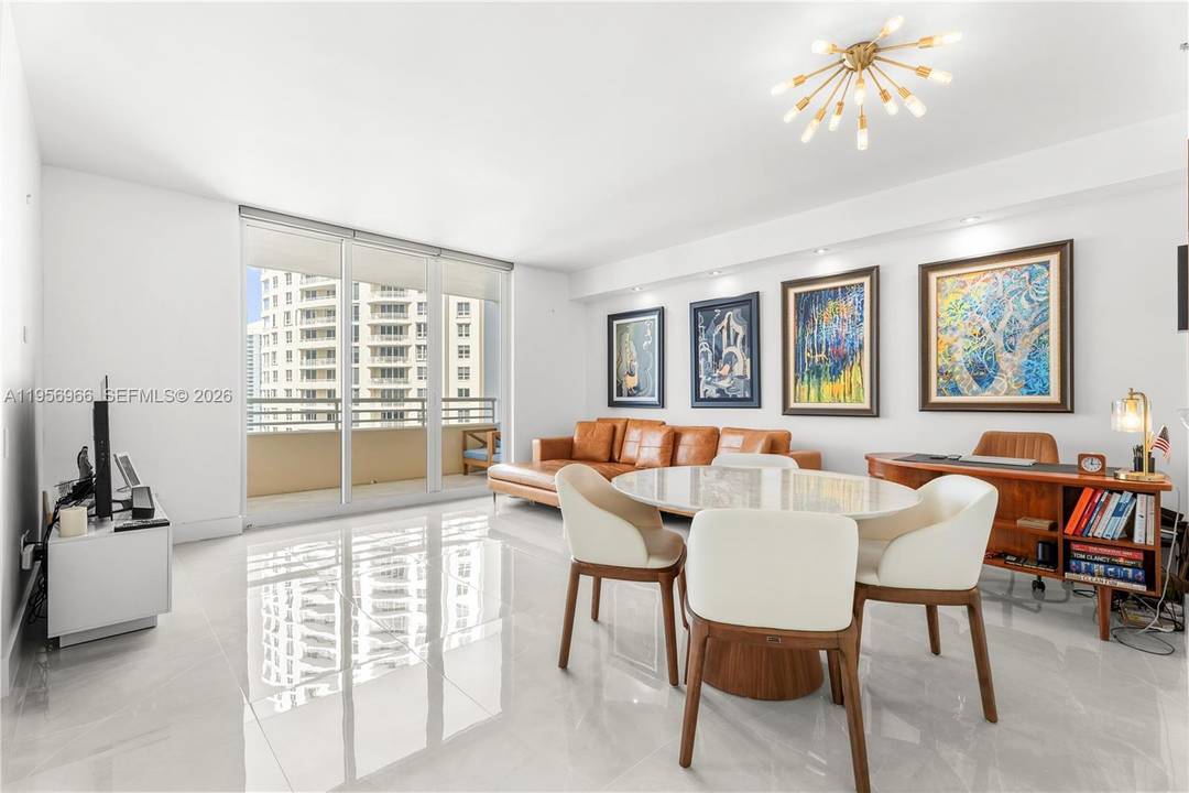 Discover your dream home in the heart of Brickell !