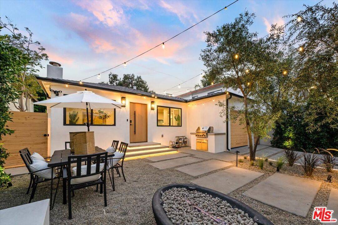 1027   Pleasantview Ave 4BR Marina Del Rey La