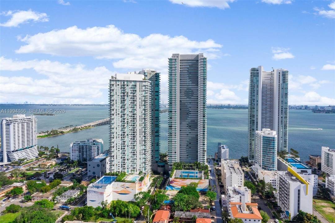 The Trendiest GranParaiso building is located in Edgewater, Miami s hottest neighborhood.