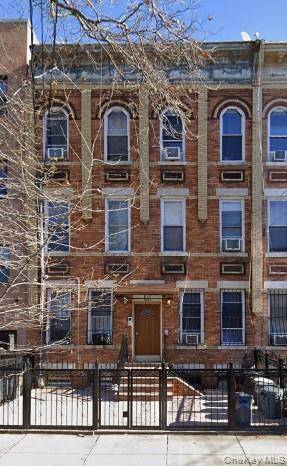 Welcome to 433 Wyona Street !
