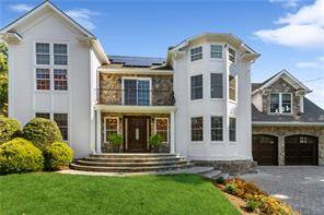 Welcome to the Pepper Ridge area of Stamford, where the leafy suburban, neighborhoody streets are just a quick drive to downtown Stamford, both major highways, trains to NYC, parks and ...