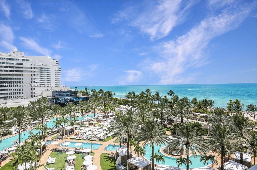 Beautiful Jr Suite with ocean amp ; hotel pool ground views at the Fontainebleau III Sorrento Miami Beach.