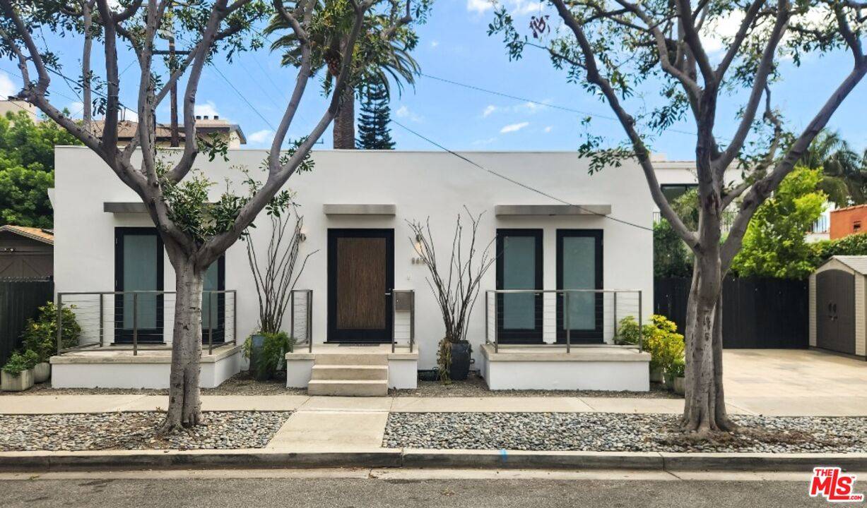 8616   Sherwood Dr 2BR Sunset Strip La