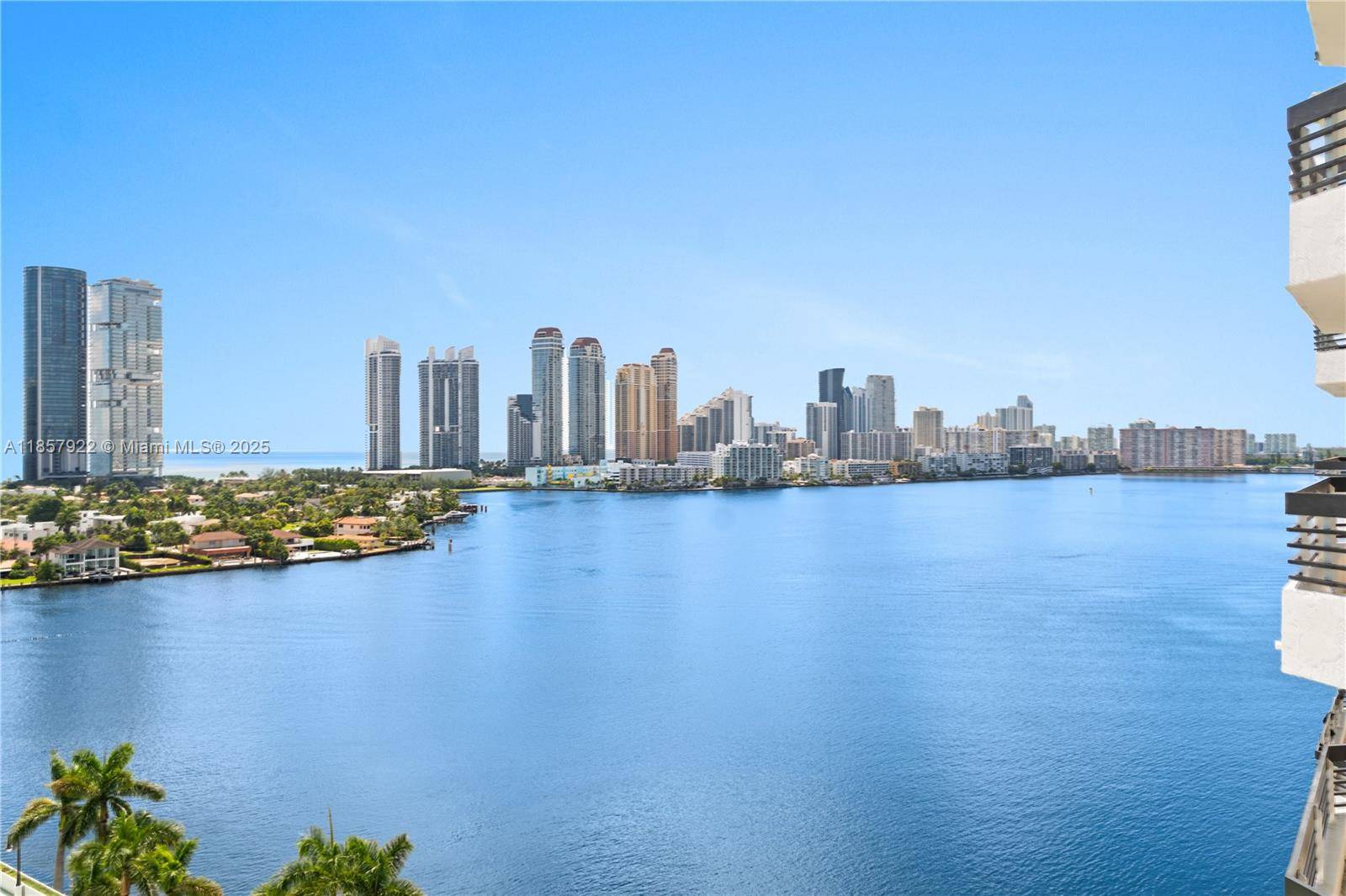 Wake up to breathtaking ocean and Intracoastal views in this luxurious Aventura waterfront condo !