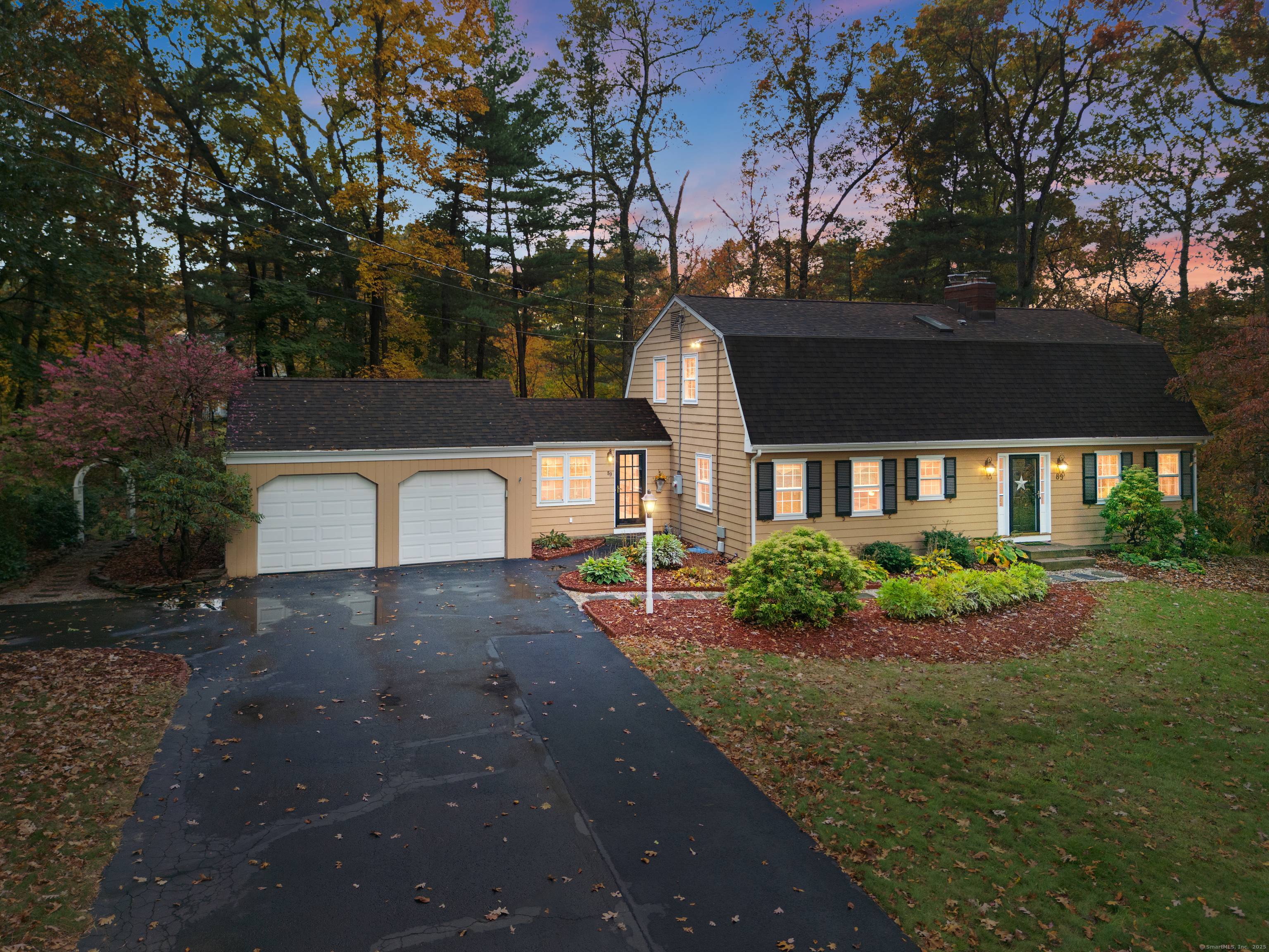 Welcome to your next chapter at 89 Goodrich Rd, Glastonbury a beautifully maintained home that perfectly blends comfort, flexibility, and location.