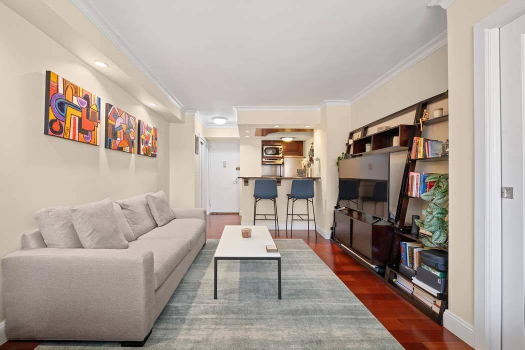 Discover Modern Elegance at 166 East 35th Street.