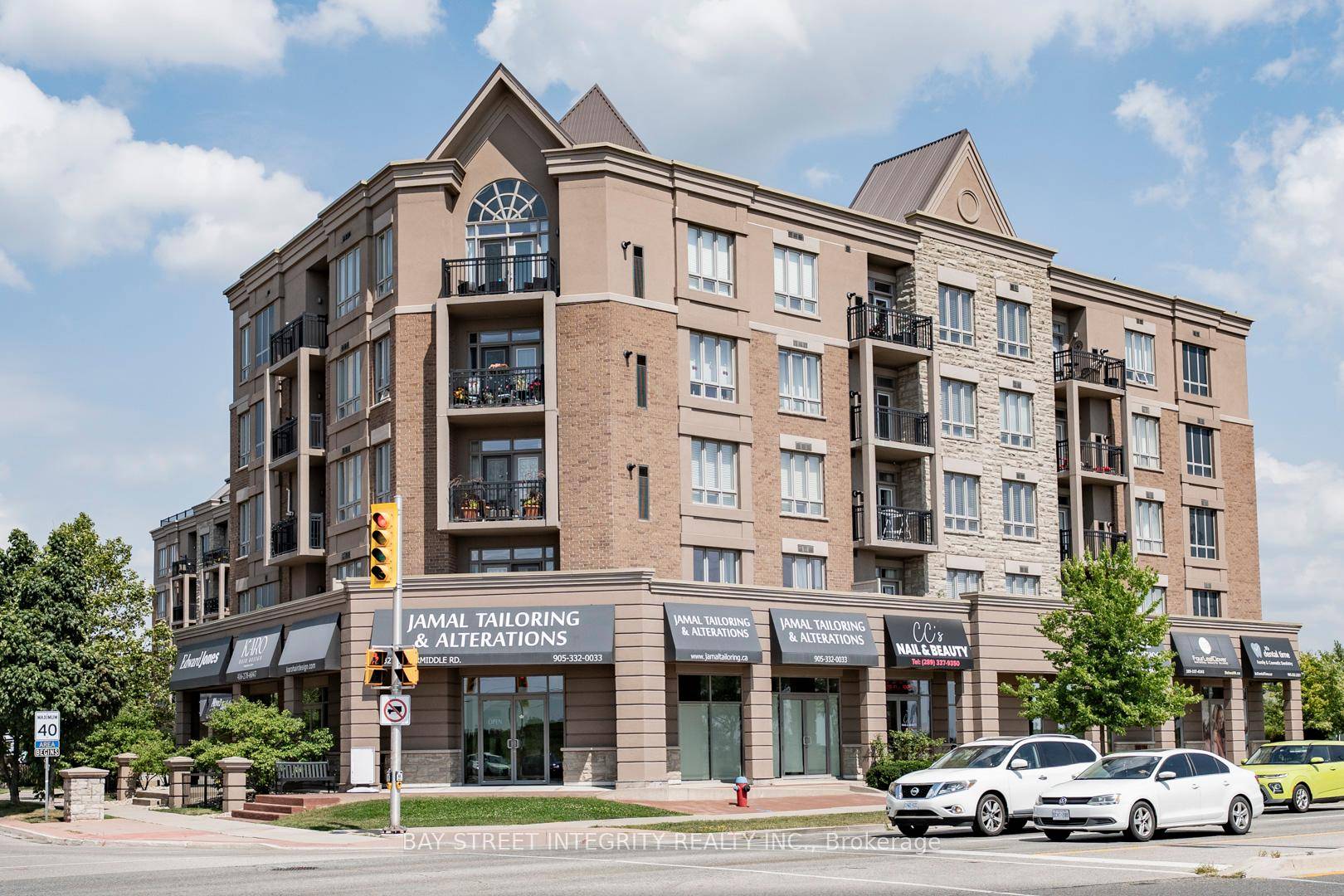 Welcome to Times Square, the condo you must own !