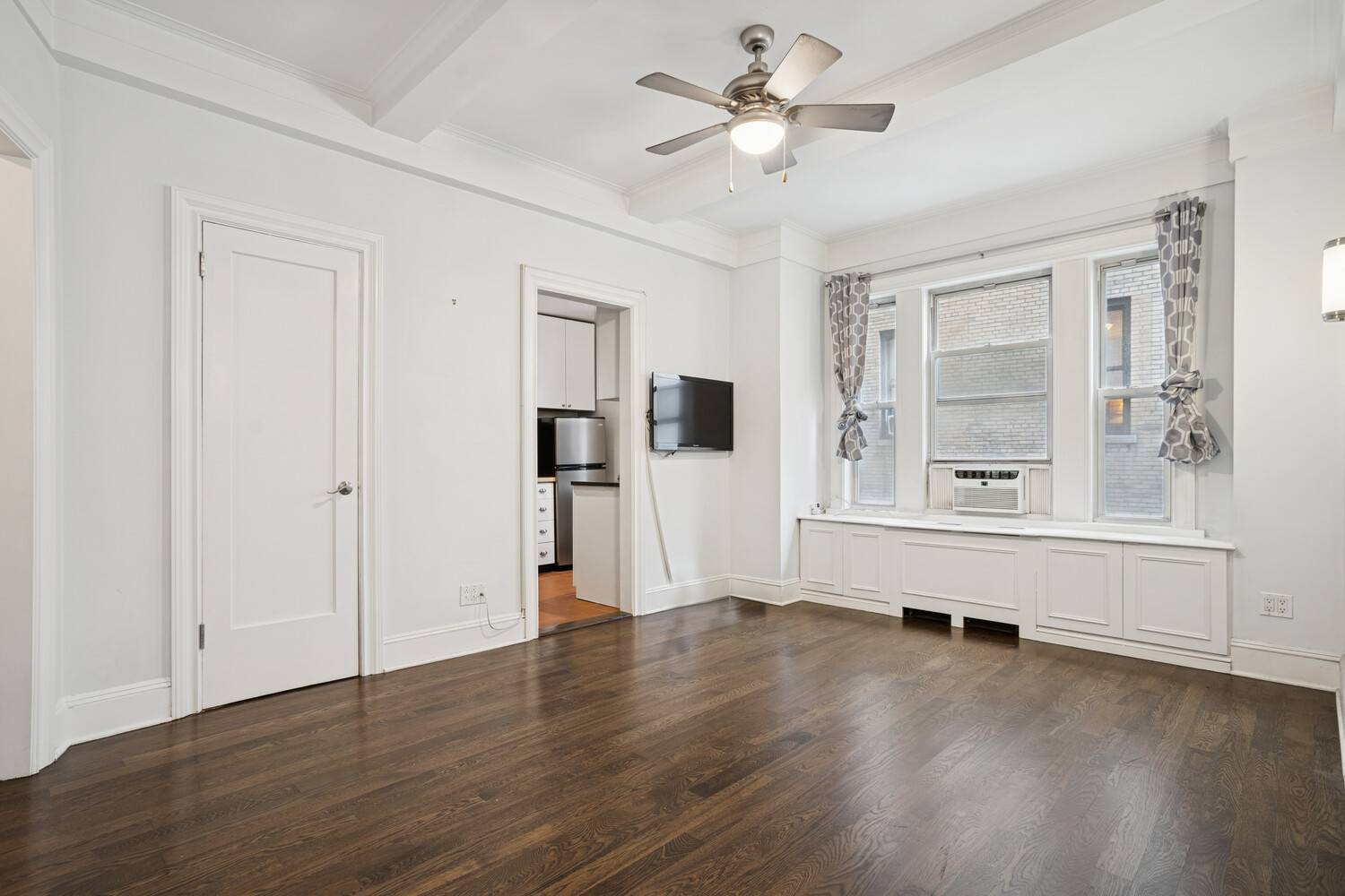 Charming and thoughtfully renovated 1 bedroom, 1 bath pre war home in a boutique Upper West Side cooperative.
