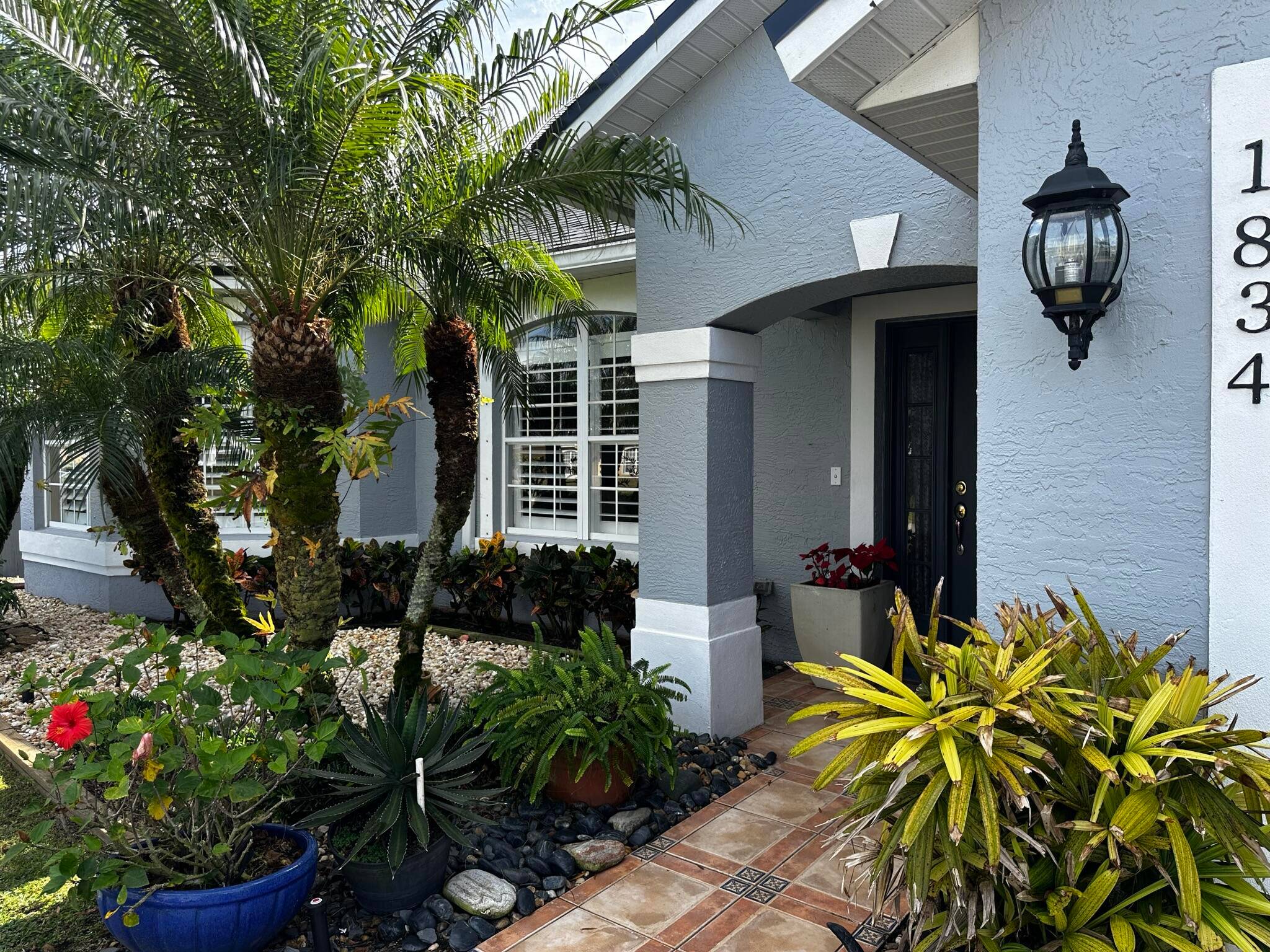 A perfect home in a perfect neighborhood !