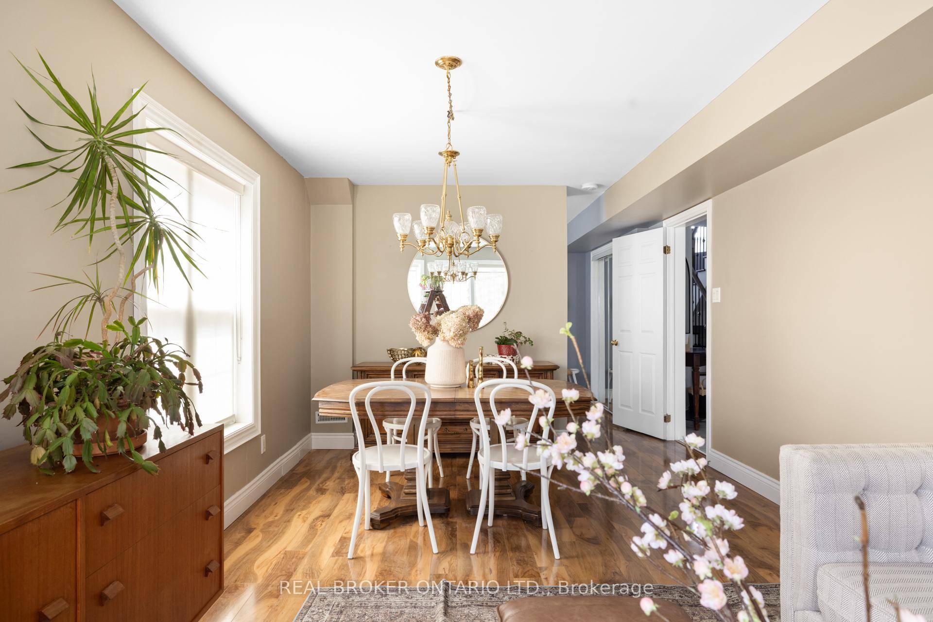Perfection on Poplar ! Absolutely stunning four bedroom home with bonus oversized one bedroom apartment on main floor, perfect for multi generational living !