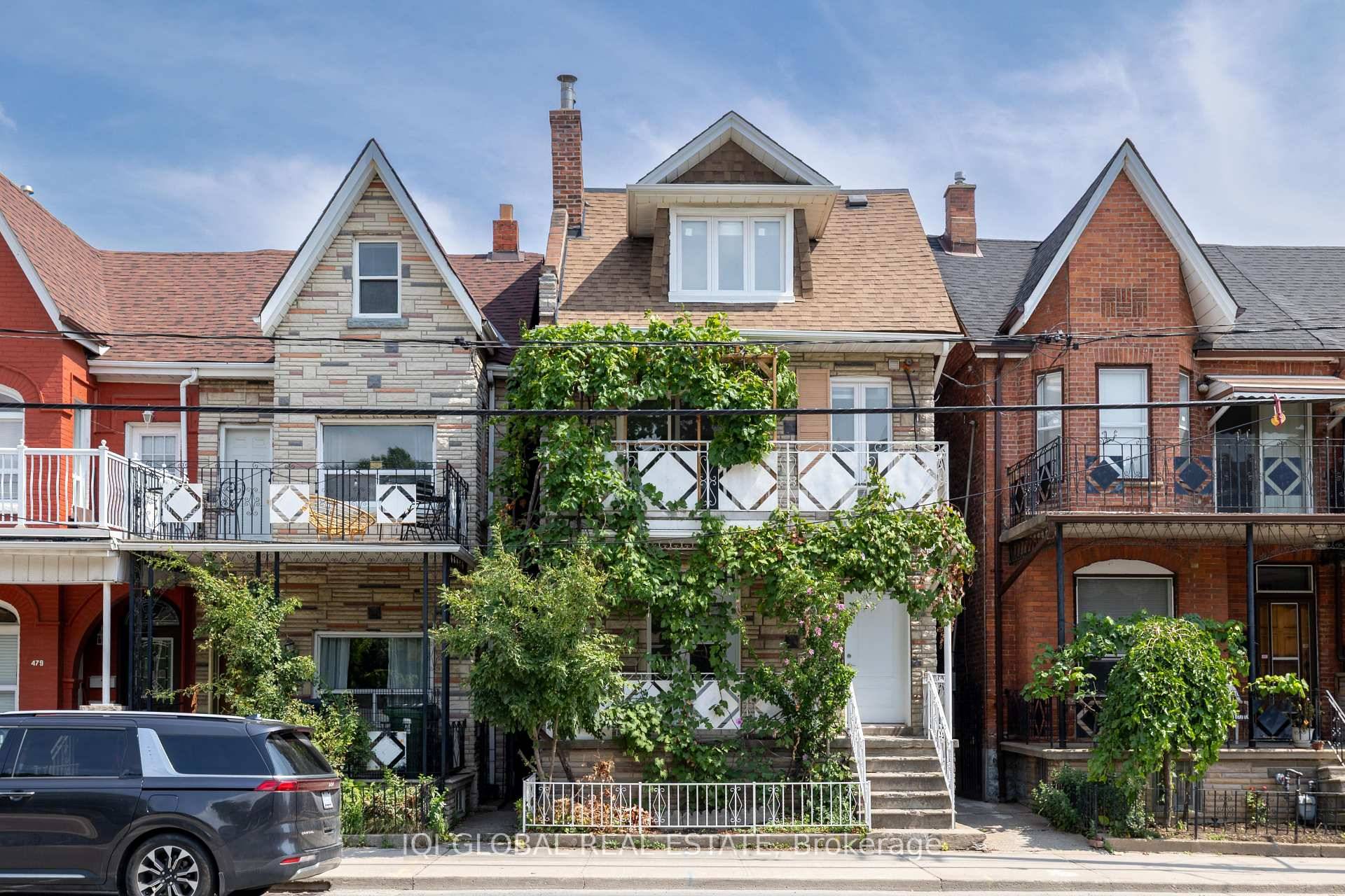 Brand new basement apartment in Little Italy, the most desirable neighbourhood in Toronto.