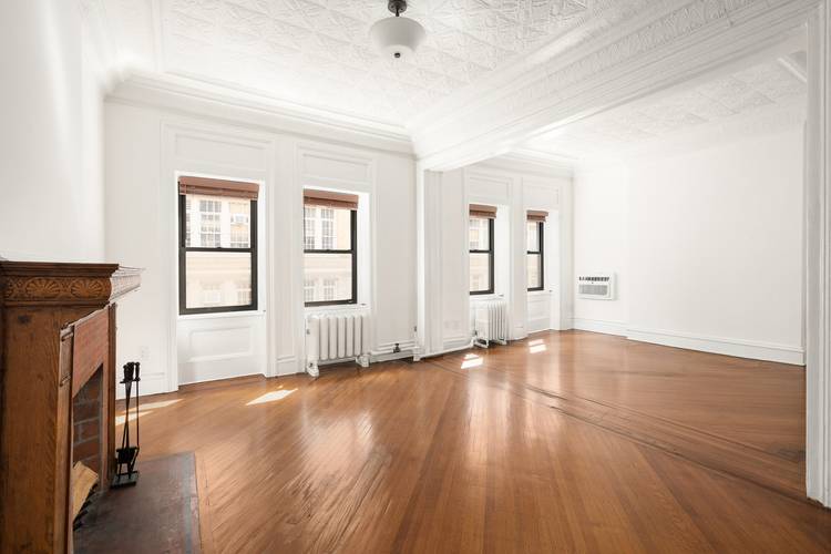 Set within a historic Gramercy property considered to be Manhattan's oldest intact apartment building, this expansive full floor residence spans approximately 2, 000 square feet and offers exceptional scale, gracious ...