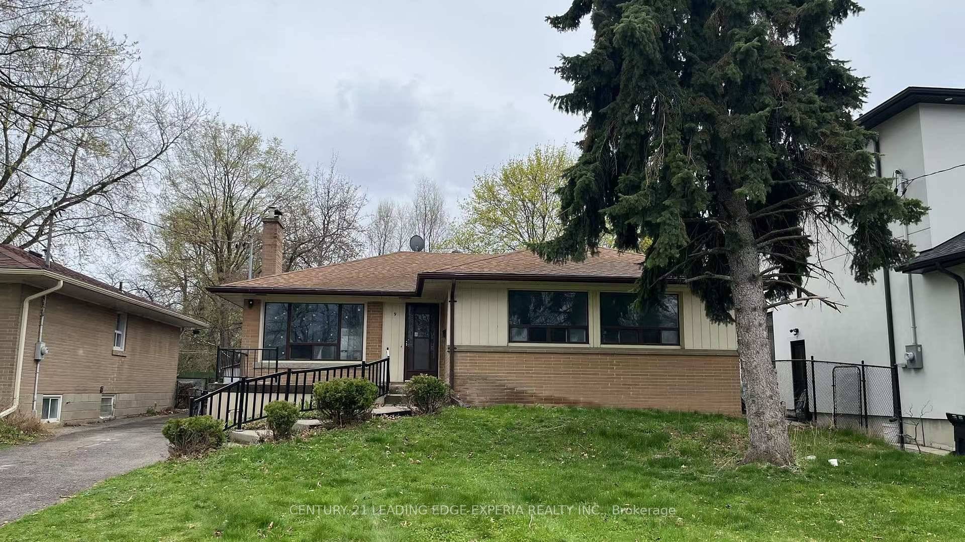 Detached Brick Bungalow On Sprawling 150' Lot In Most Prestigious amp ; Desirable Agincourt Community.
