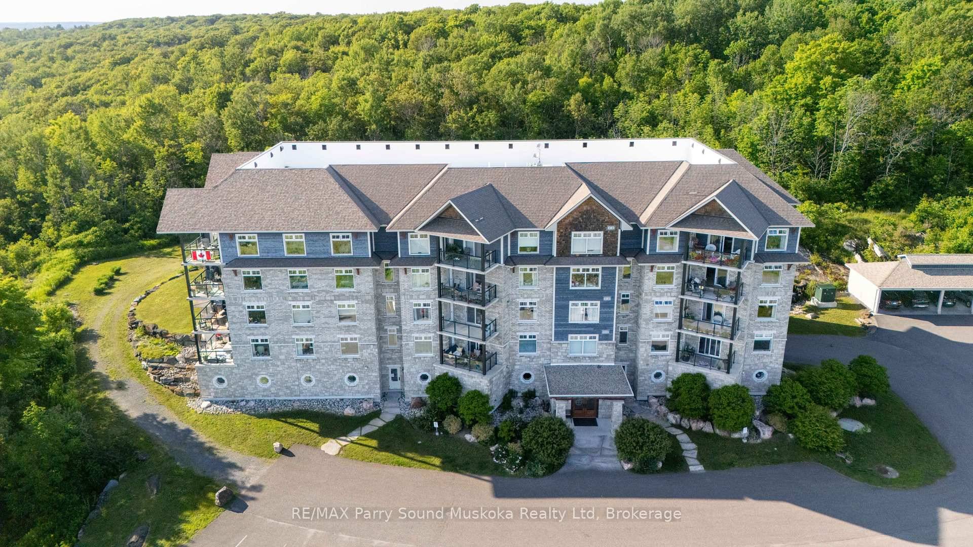 Immaculate, two bedroom, two full bathroom condo in the town of Parry Sound.