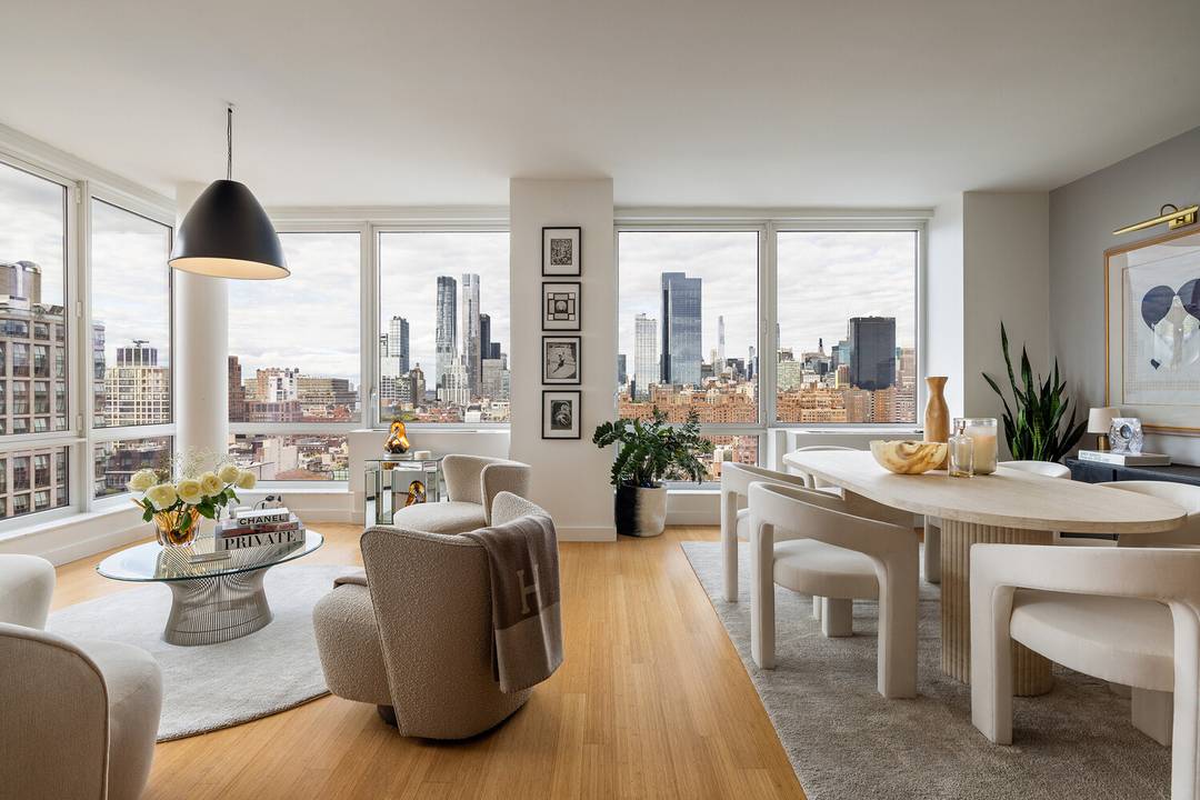 AN EKLUNDGOMES EXCLUSIVE AT DOUGLAS ELLIMAN.