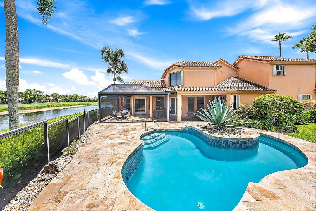 Spend the season in luxury and comfort at this beautifully appointed home located in the prestigious Ibis Golf Country Club.