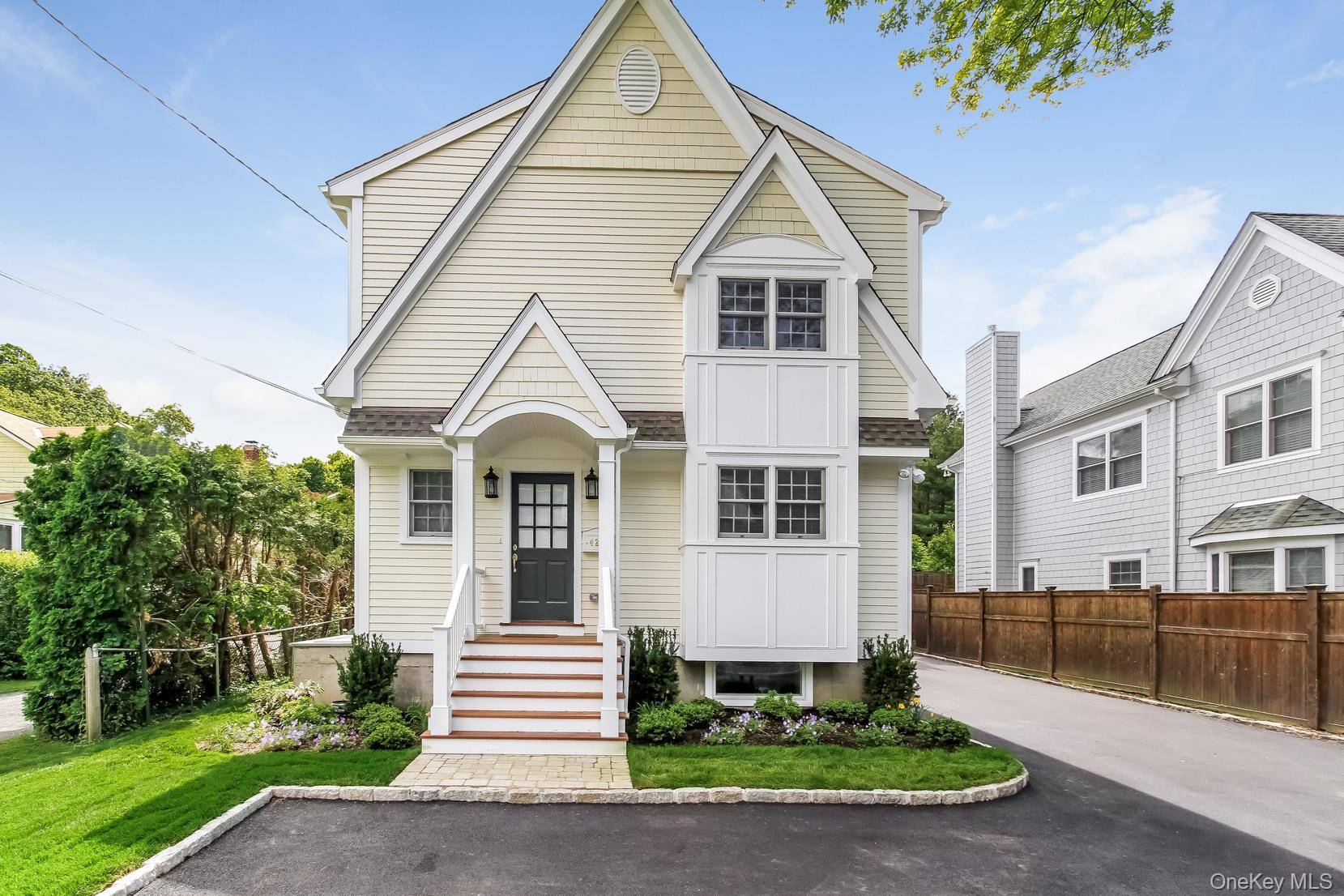 Turnkey, Fully Furnished Rental in the Heart of Rye Located just moments from Rye s charming downtown and Metro North station, this beautifully furnished 3 bedroom convertible 4, 2.