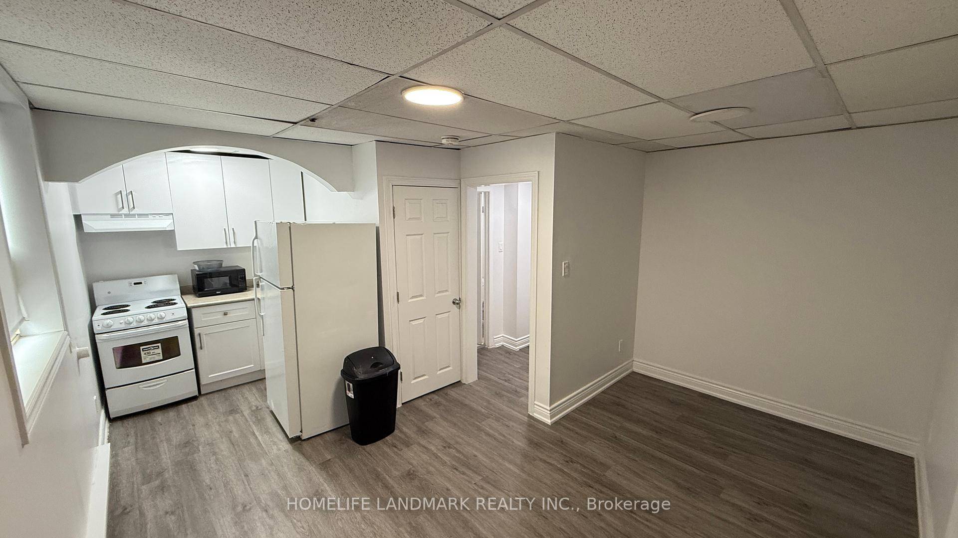 A great opportunity to lease an affordable and newly renovated, studio apartment in the vibrant heart of Midtown Toronto, located at Mount Pleasant Rd.