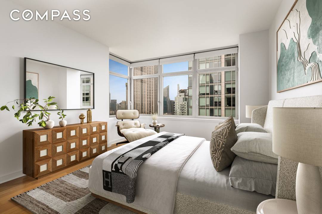 Perched on the 44th floor of the iconic Sky House, this 1 bed, 1.