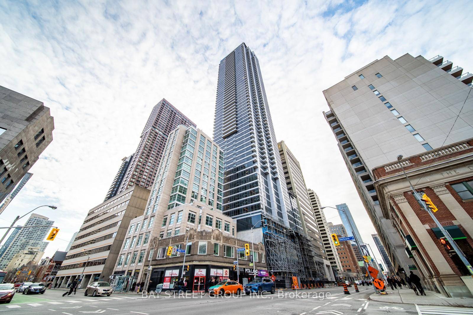 Experience luxury living at The Rosedale On The Bloor !