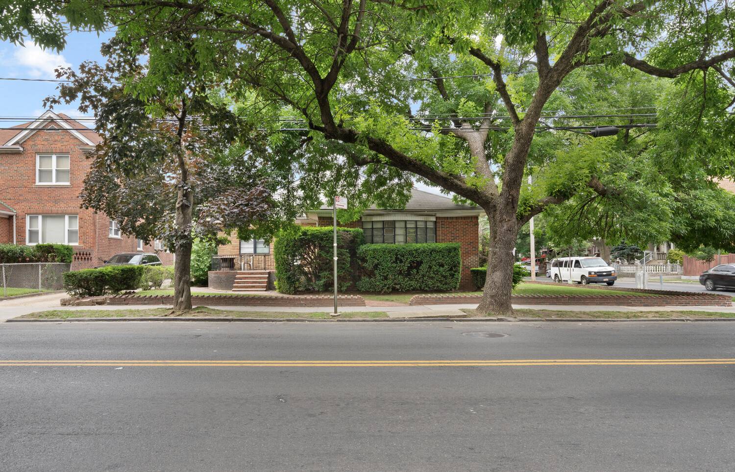 CORNER existing single family home is primed for demolition, offering developers a blank canvas for a high value project.