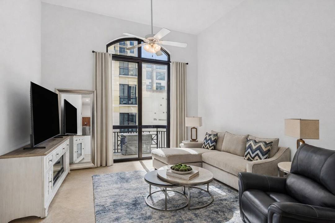 Experience luxury living at Two City Plaza in the heart of Downtown West Palm Beach.