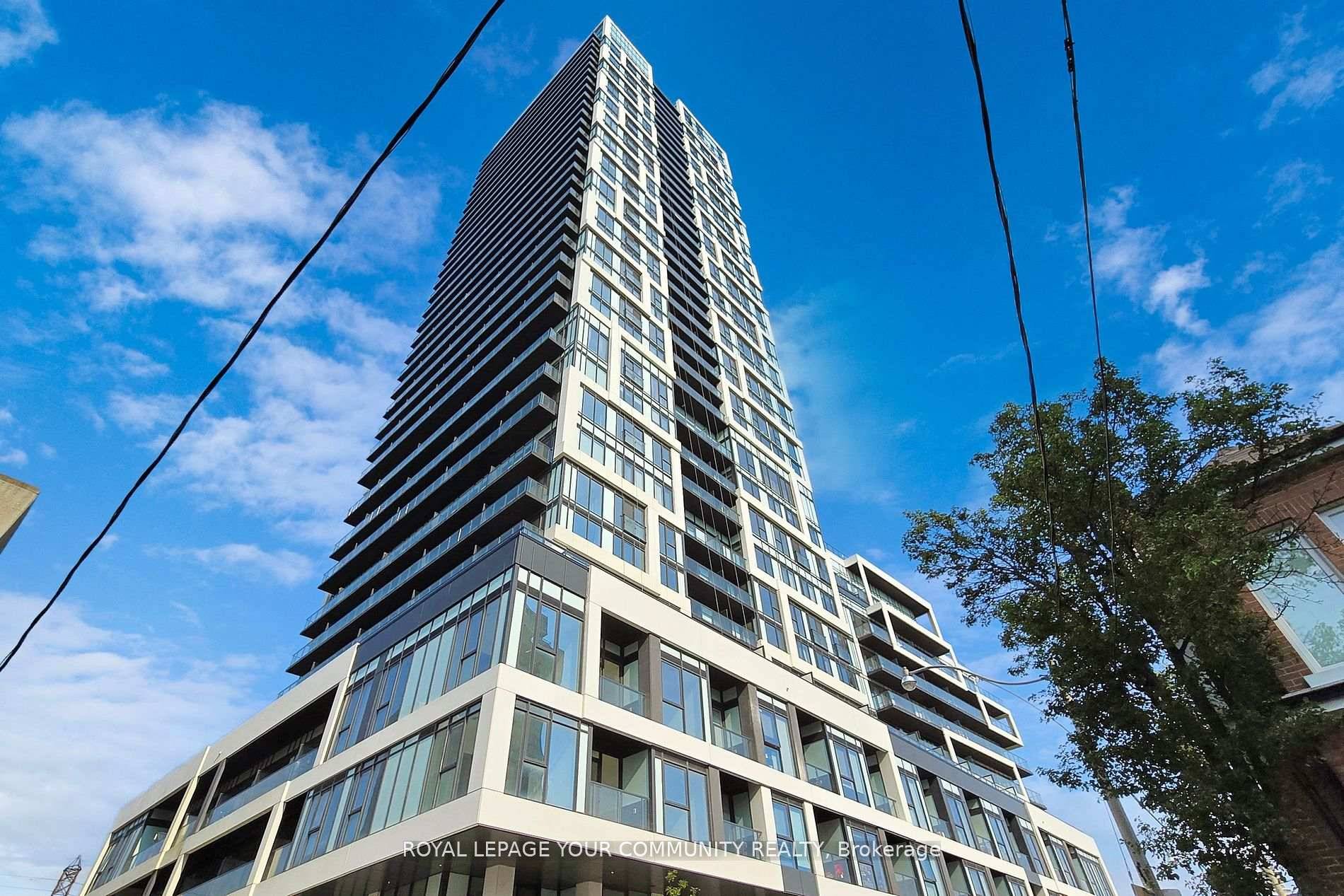 Elegant One Bedroom Apartment at River amp ; Fifth, Meticulously maintained, this one bedroom unit offers an unobstructed west facing view of downtown Toronto and features a large balcony with ...