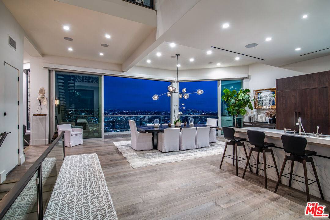 8572 Hillside Ave 4BR Sunset Strip La