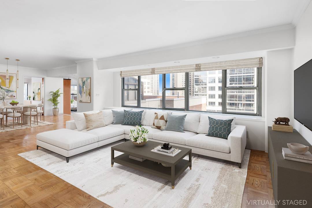 Sprawling 8 Room Duplex in the heart of the Upper East Side for an Incredible Price !