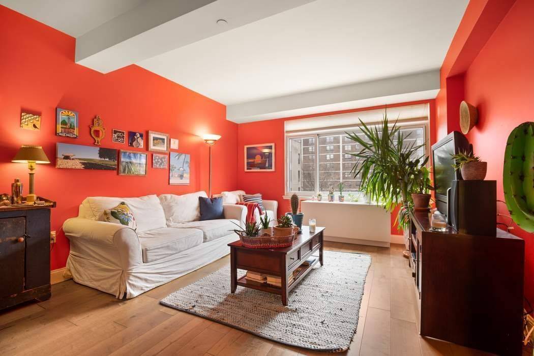 Watch your plants grow in an amazingly sunblasted south facing 2 bedroom with oversized windows, a large living room, dedicated and spacious dining area, and with beautiful wide plank floors.