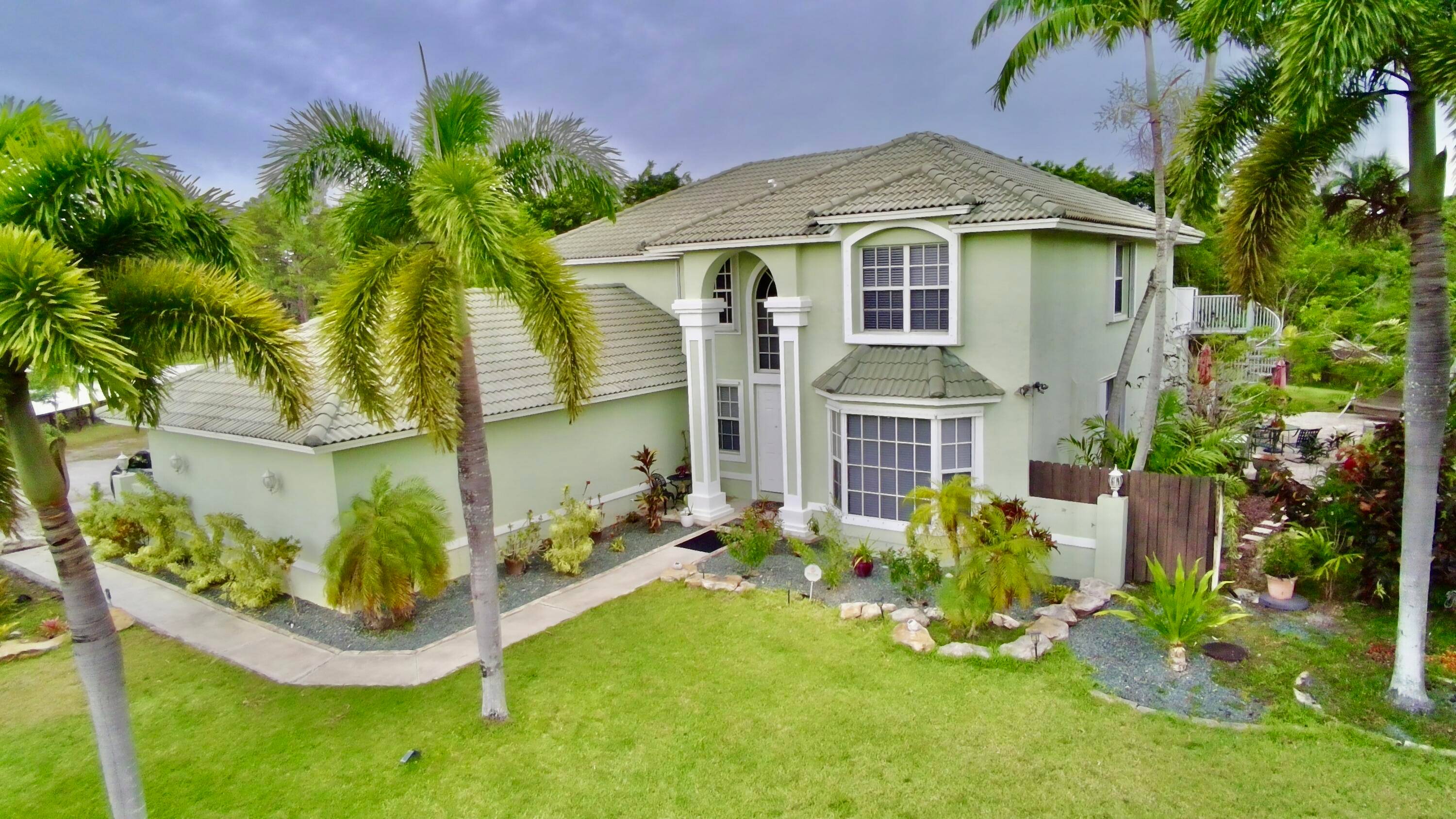LOWEST PRICE PER SQUARE FOOT ON THE MARKET IN ALL OF THE ACREAGE !