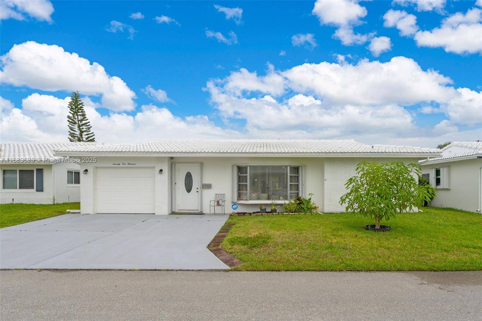 Don t Miss Out ! 55 AND OLDER COMMUNITY !