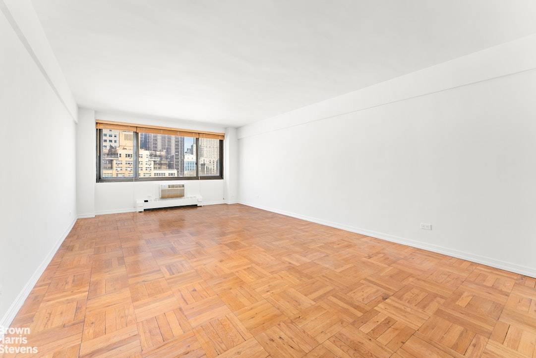 This newly painted, north facing One Bedroom at The Royal York awaits for your personal touch !