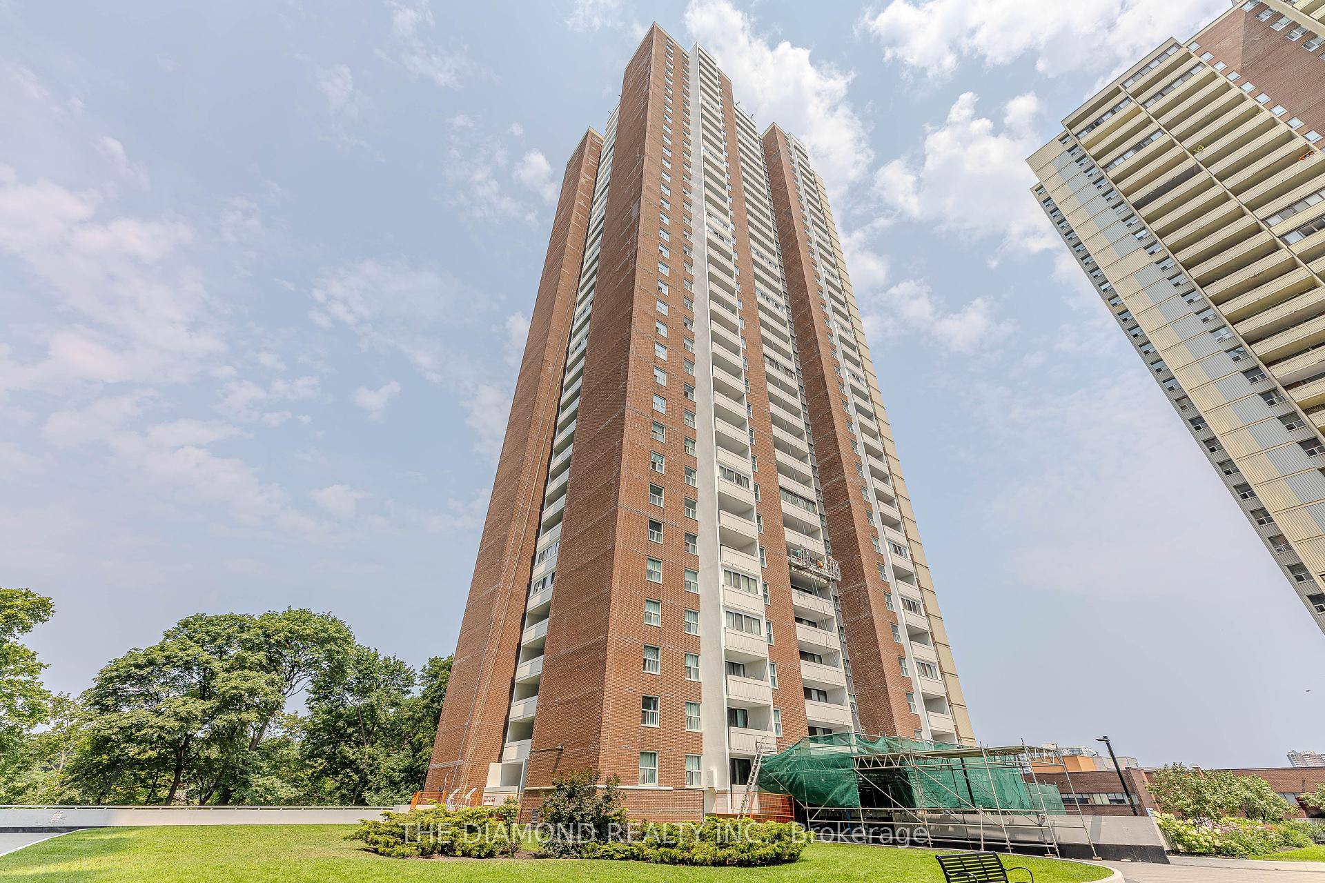Large bright 2 Br, 1 Wr unit with enclosed Balcony in high demand area.