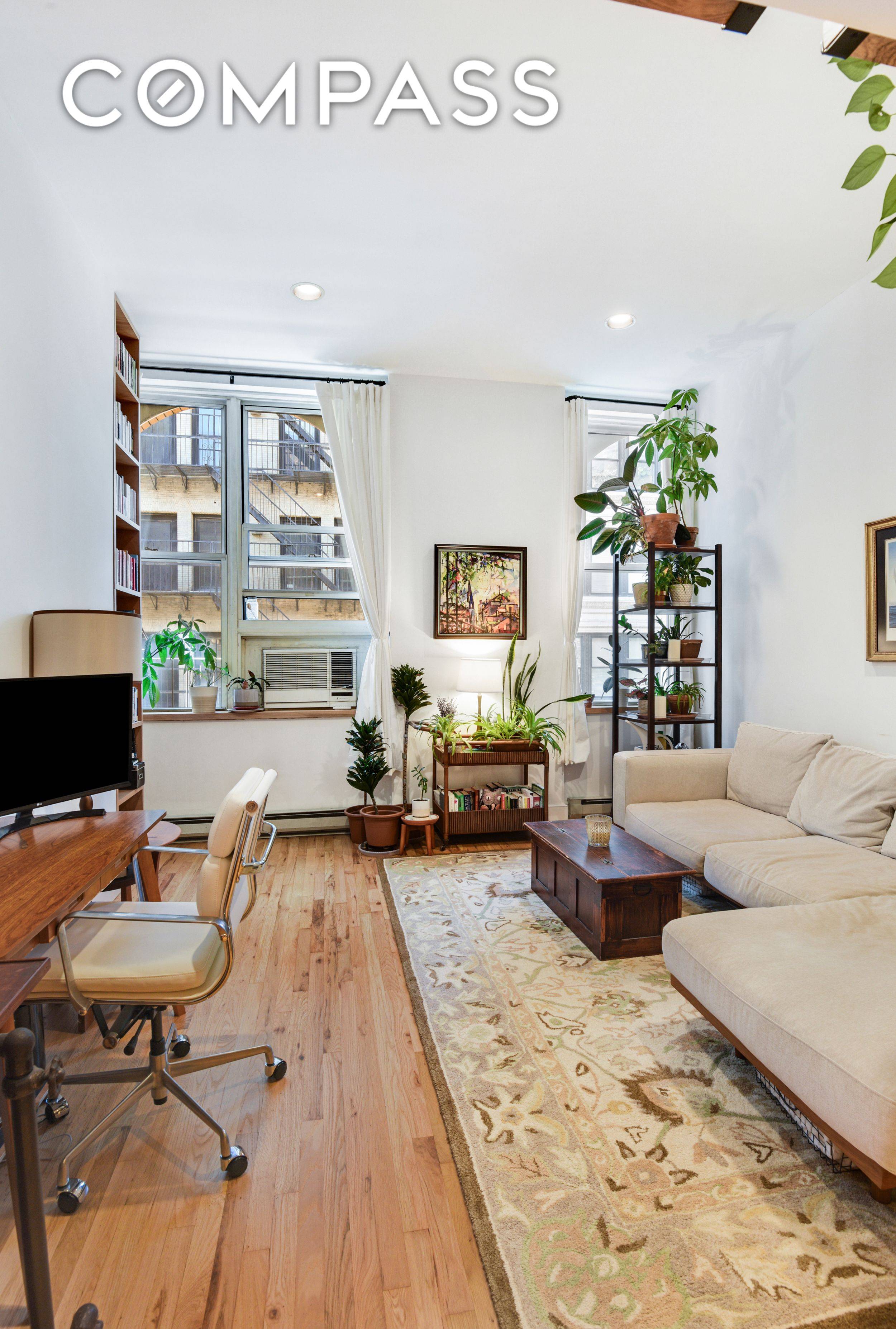 XL STUDIO LOFT FOR SALE !