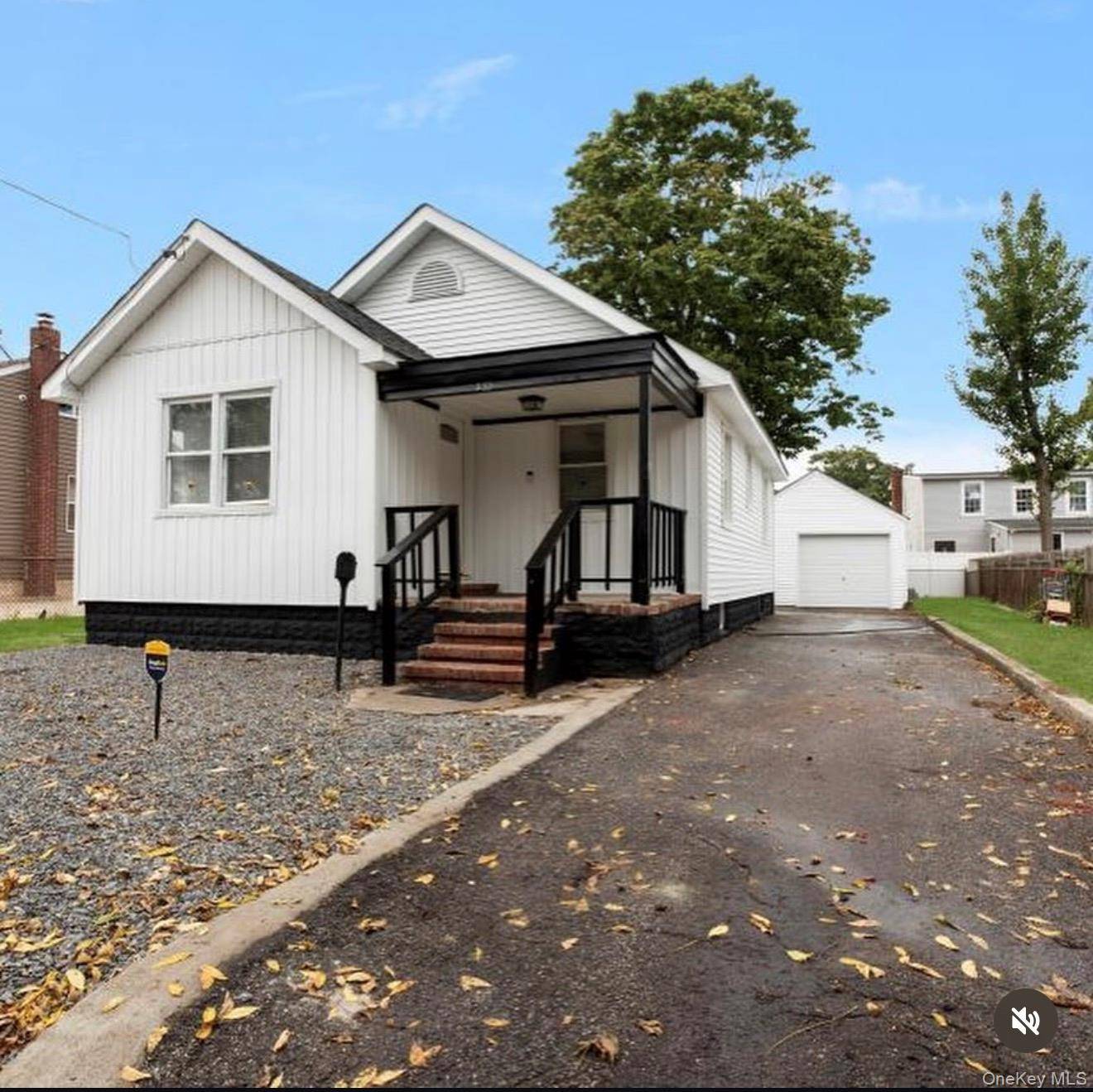 Welcome to this spacious 3 bedroom, 1 bath rental located in the heart of Central Islip.